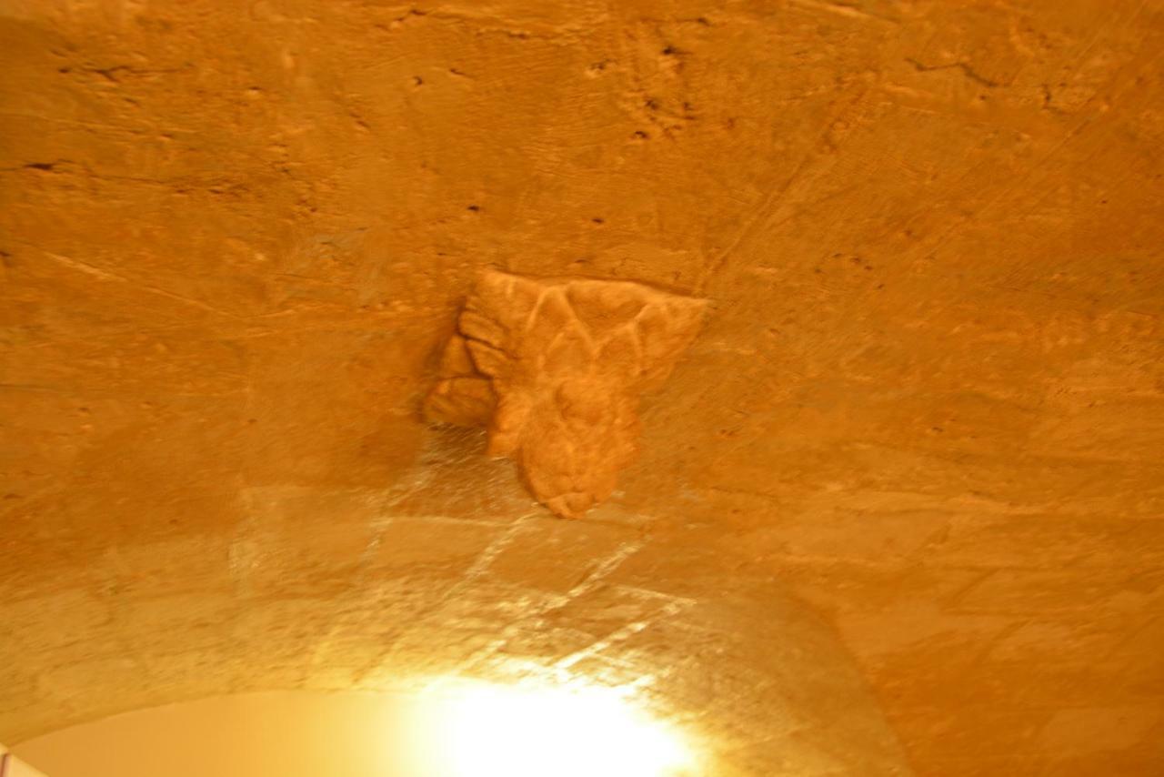 Versosud Cave Bari Luaran gambar